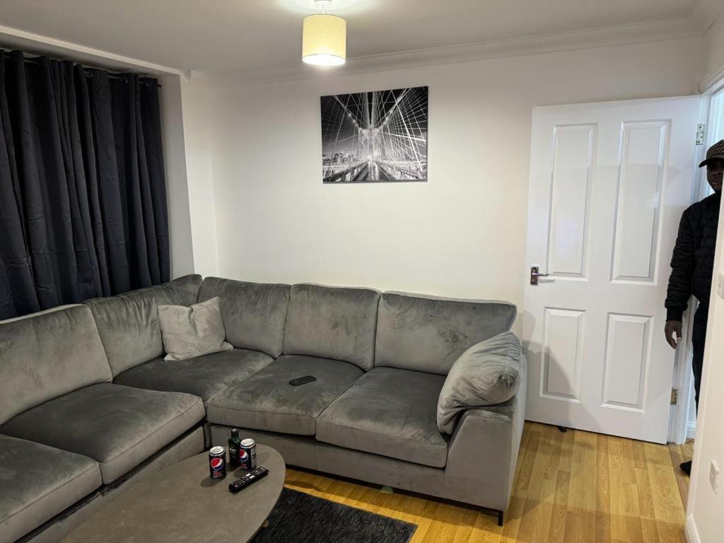 Luxury Apartments Dagenham Exterior foto